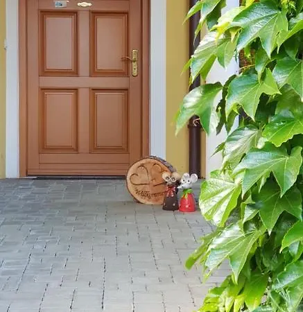 Konukevi Gastehaus Riegler