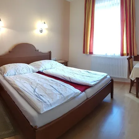 Gastehaus Riegler Konukevi