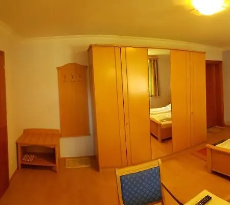 Gastehaus Riegler Konukevi Ragnitz